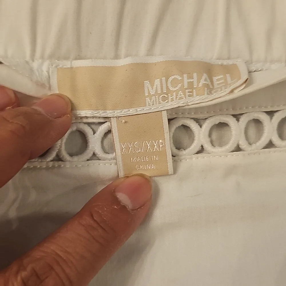 MICHAEL Michael Kors White Off-Shoulder Blouse - Picture 3 of 6